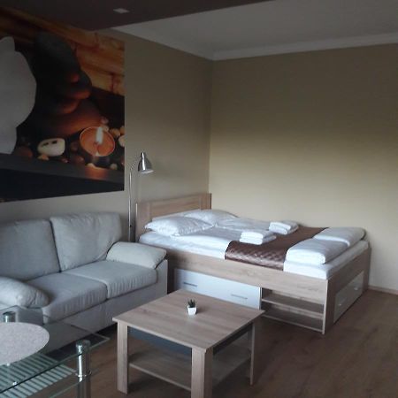 Studio 18 Apartman Kazincbarcika Dış mekan fotoğraf
